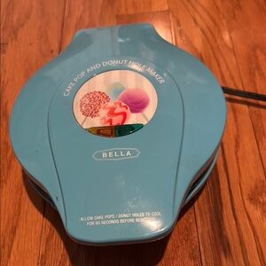 Bella Blue Cake Pop and Donut Hole Maker